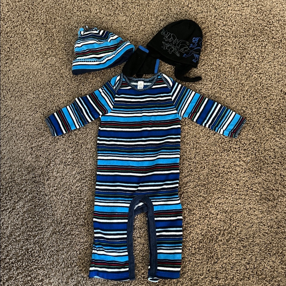 Striped Fleece Onsie, Fleece Beanie and Dinosaur Beanie with Mittens 18-24 mos